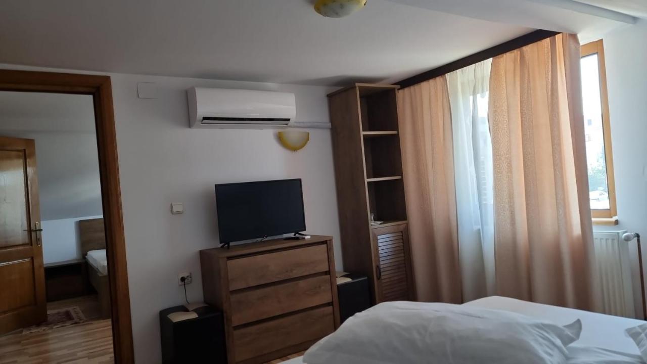 Hanul Ancutei Curtea de Argeş Zewnętrze zdjęcie